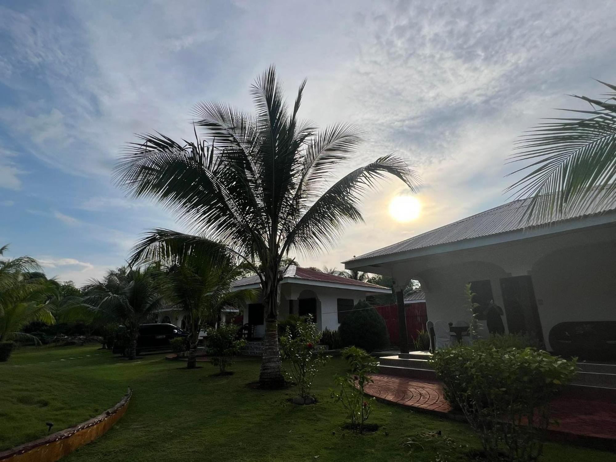 E&N Paradise Island Resort Siquijor Eksteriør bilde