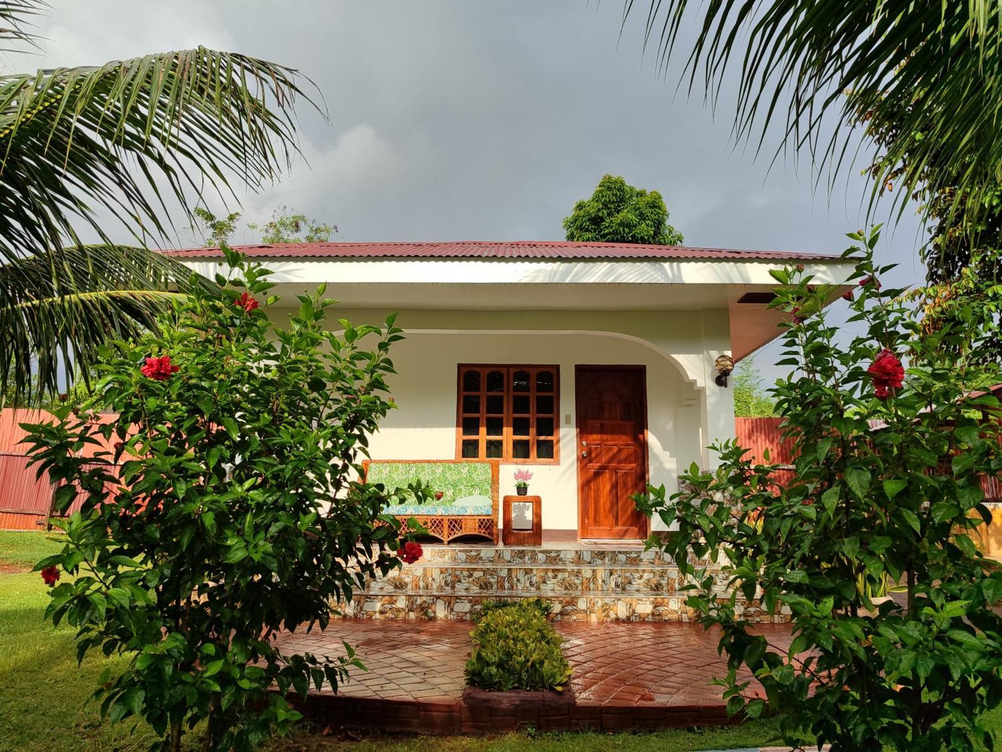 E&N Paradise Island Resort Siquijor Rom bilde