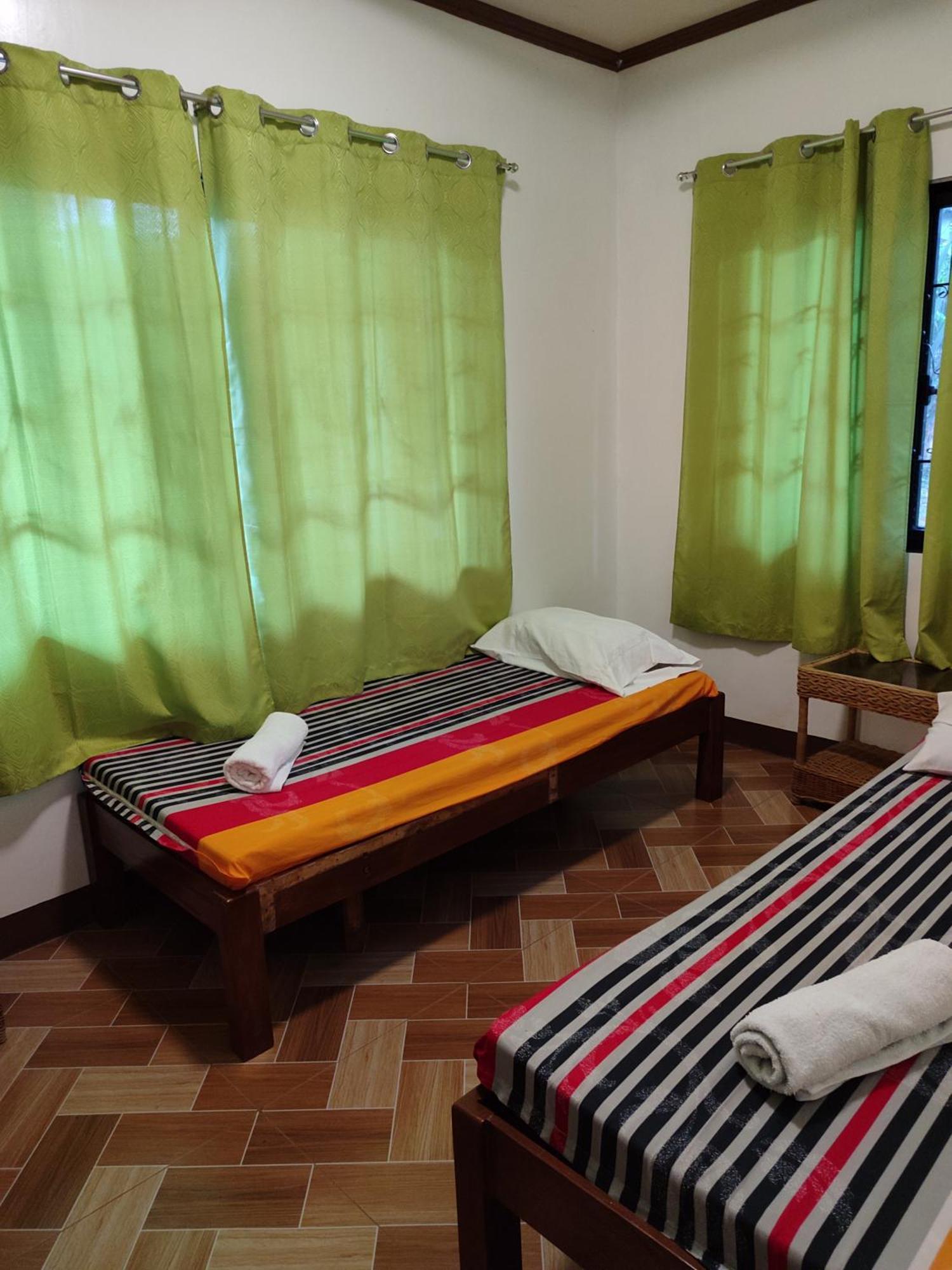 E&N Paradise Island Resort Siquijor Rom bilde