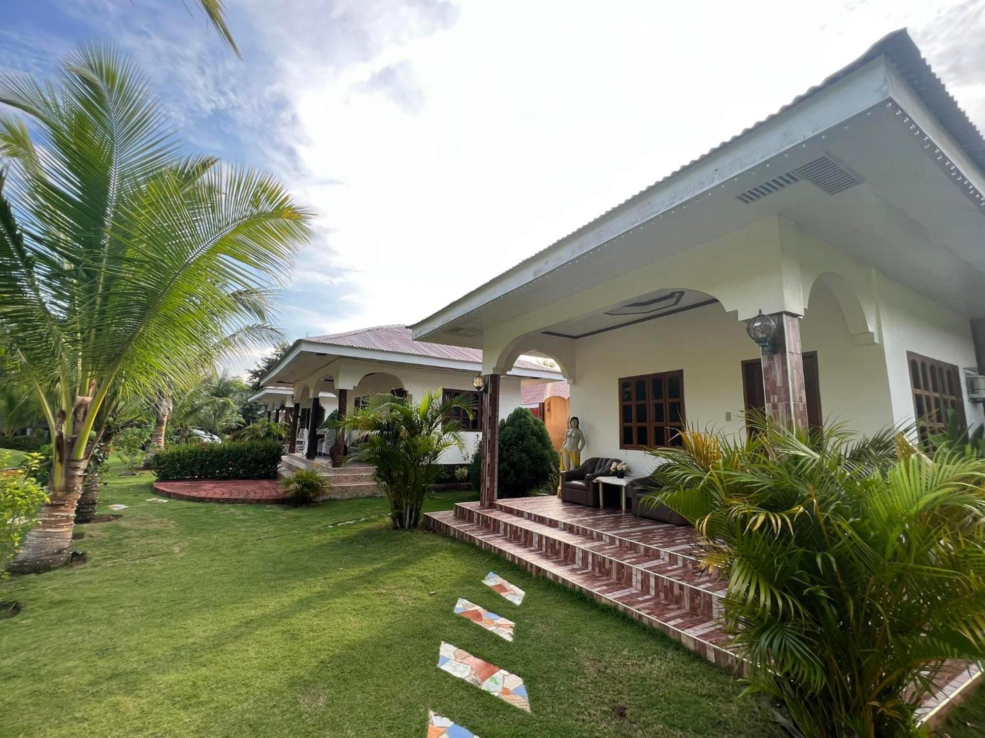 E&N Paradise Island Resort Siquijor Rom bilde