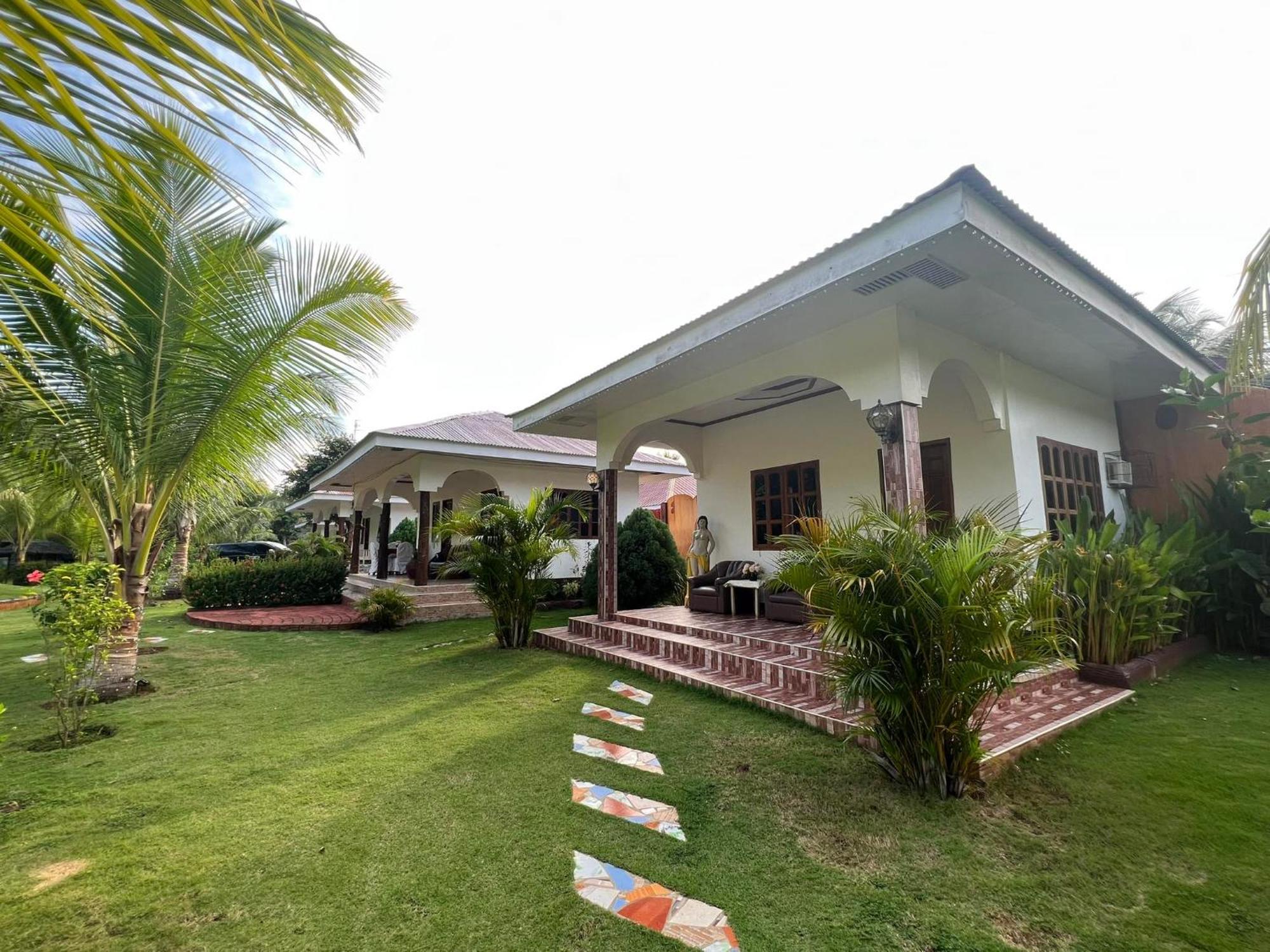 E&N Paradise Island Resort Siquijor Rom bilde