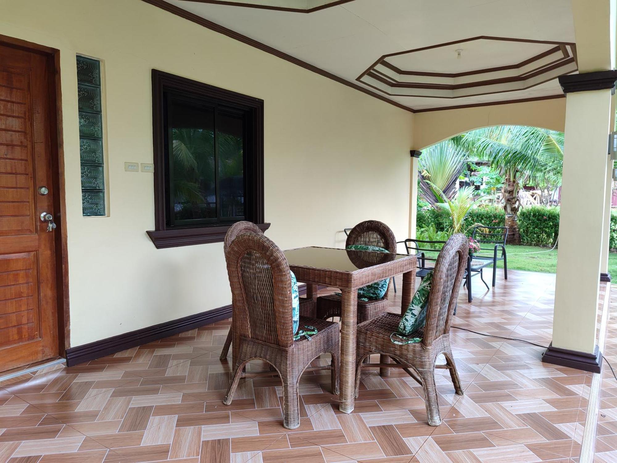 E&N Paradise Island Resort Siquijor Rom bilde